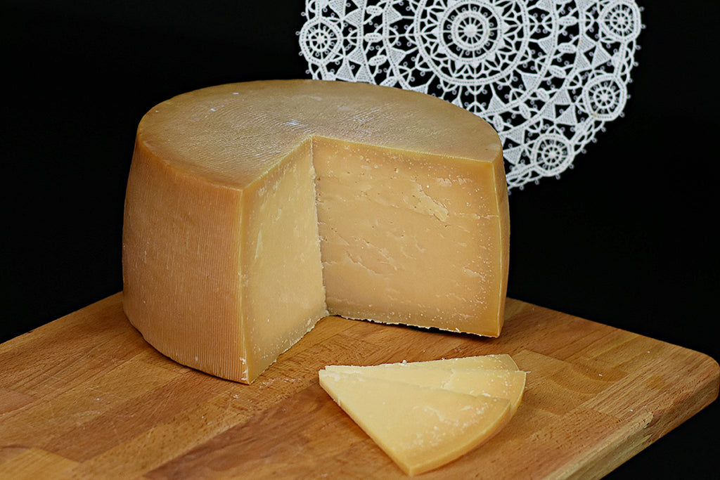 OVČJI DIMLJENI SIR S PAGA 1KG